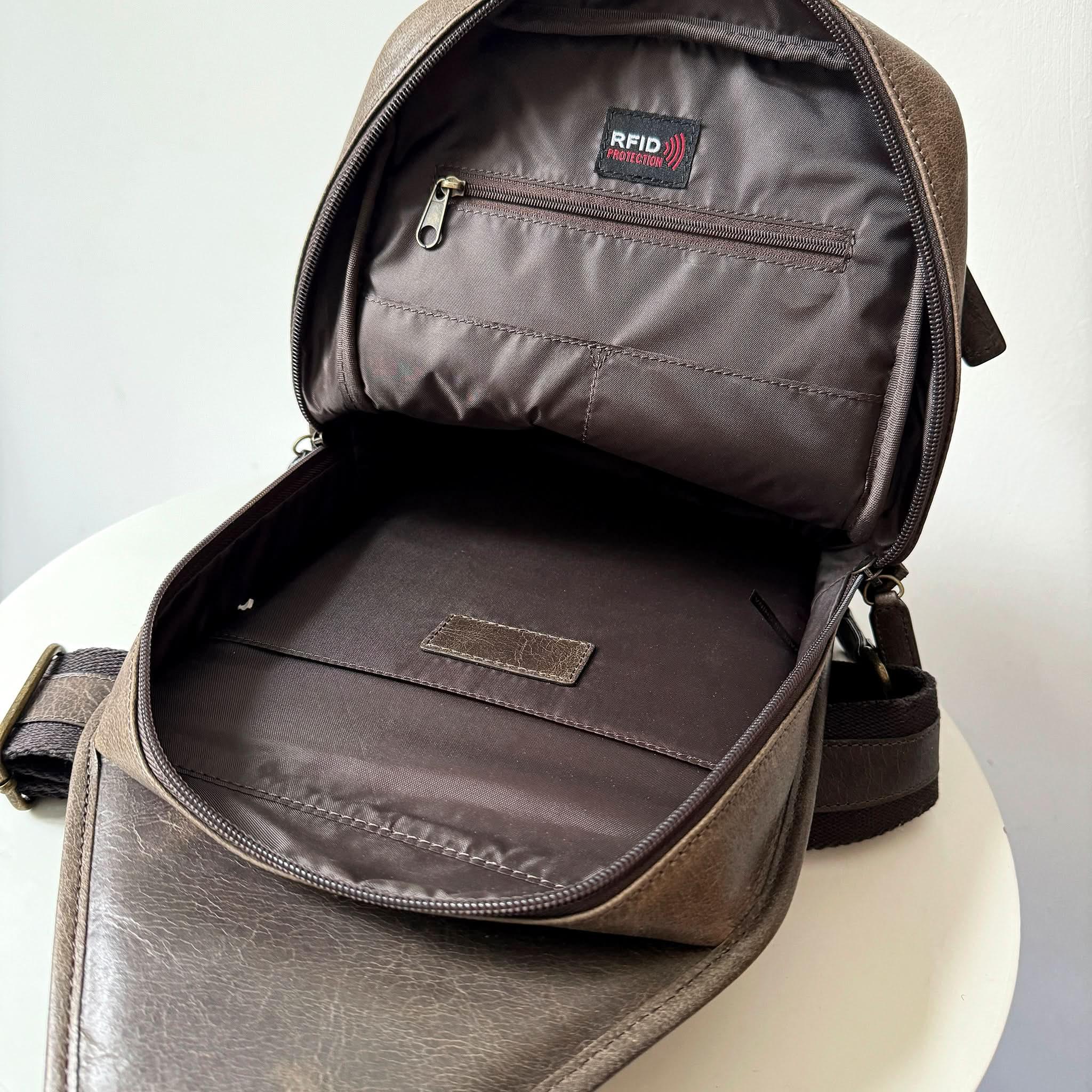 Full-Grain Crazy Horse Leather Sling Bag – Rugged Style, Two-Way Carry